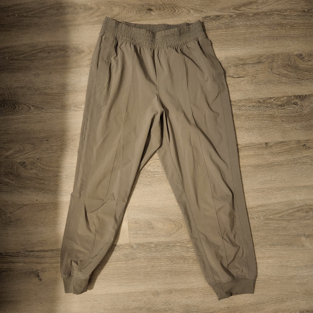 Lululemon Wanderer Jogger
